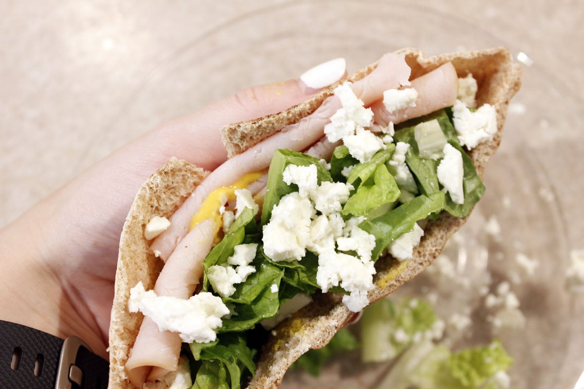 Looking for an easy, healthy lunch idea? Check out this turkey & feta pita!